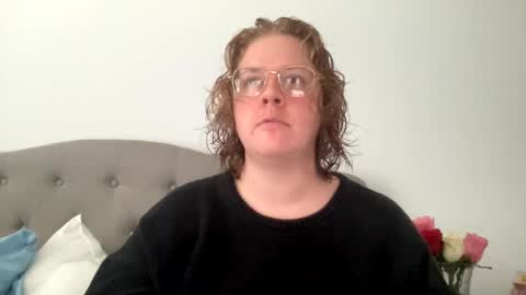 Snapshot of angeloflight273360 chatting on 02/18/25, 08:58 Angel of Light online show from 02/18/25, 08:58