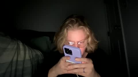 Snapshot of angeloflight273360 chatting on 02/20/25, 11:32 Angel of Light online show from 02/20/25, 11:32