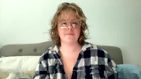 Snapshot of angeloflight273360 chatting on 03/02/25, 06:08 Angel of Light online show from 03/02/25, 06:08