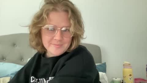 Snapshot of angeloflight273360 chatting on 03/12/25, 06:00 Angel of Light online show from 03/12/25, 06:00