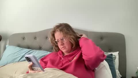 Snapshot of angeloflight273360 chatting on 03/12/25, 09:03 Angel of Light online show from 03/12/25, 09:03