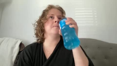 Snapshot of angeloflight273360 chatting on 09/10/25, 02:17 Angel of Light online show from 09/10/25, 02:17