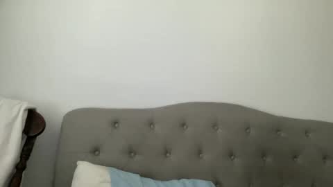 Snapshot of angeloflight273360 chatting on 09/17/25, 02:19 Angel of Light online show from 09/17/25, 02:19