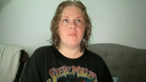 Snapshot of angeloflight273360 chatting on 09/25/25, 12:09 Angel of Light online show from 09/25/25, 12:09