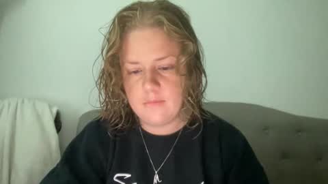 Snapshot of angeloflight273360 chatting on 11/09/25, 01:09 Angel of Light online show from 11/09/25, 01:09