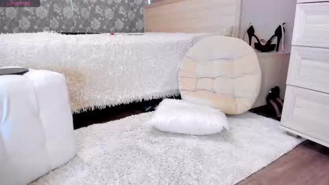 Michelle online show from 03/12/25, 04:51