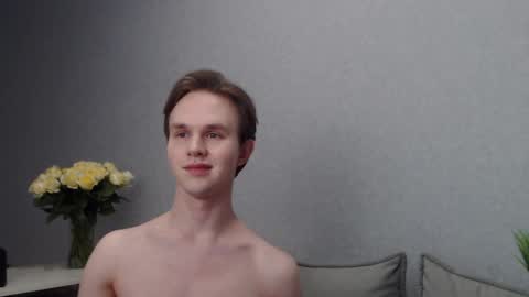 Angel online show from 02/15/25, 08:54