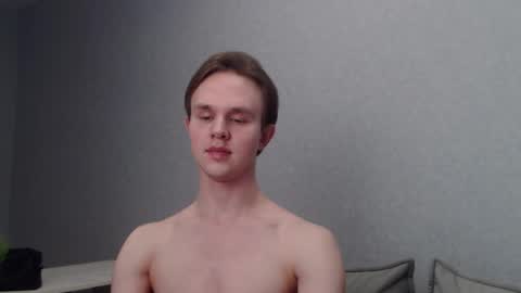 Angel online show from 03/05/25, 06:01