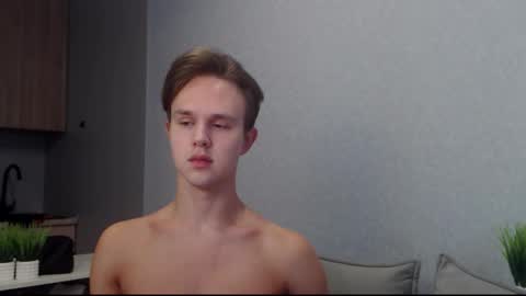 Angel online show from 09/30/25, 08:41