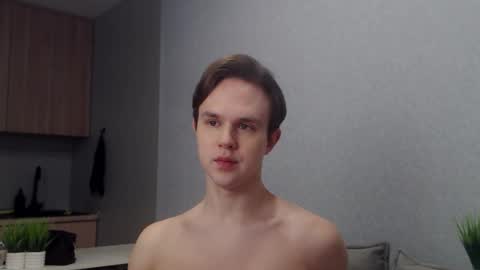 Angel online show from 03/26/26, 11:05