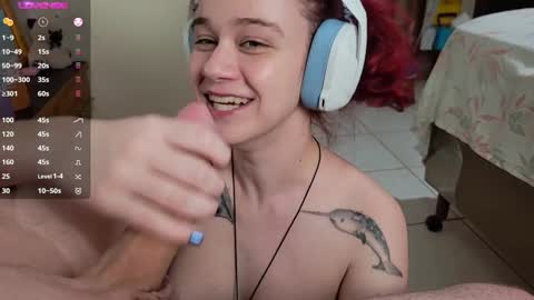 Snapshot of angels_fuck chatting on 01/11/25, 12:22 Chau Mist online show from 01/11/25, 12:22