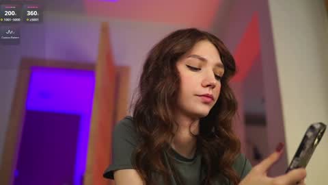 Snapshot of angels_kiss chatting on 11/25/25, 04:56 Nikki online show from 11/25/25, 04:56