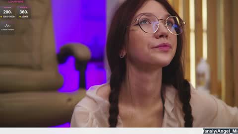 Snapshot of angels_kiss chatting on 02/05/26, 08:41 Nikki online show from 02/05/26, 08:41