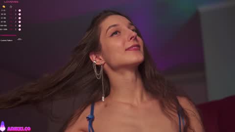 Snapshot of angels_kiss chatting on 02/23/26, 01:41 Nikki online show from 02/23/26, 01:41