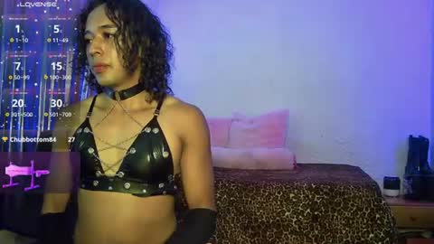 Snapshot of angelsdustxxx chatting on 06/27/26, 07:13 online show from 06/27/26, 07:13