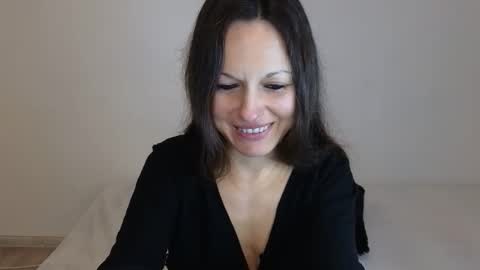 Giulia online show from 02/07/26, 01:59