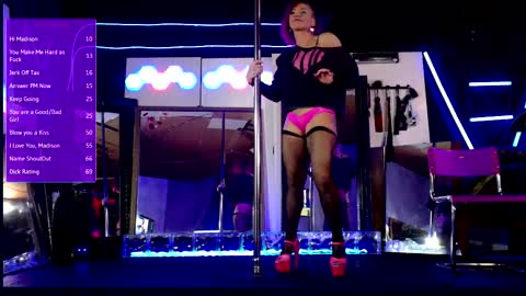 Snapshot of angelsparkle80 chatting on 02/08/26, 08:07 Madison Marie online show from 02/08/26, 08:07