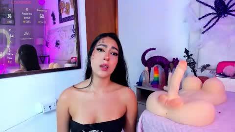 Snapshot of angelss7777 chatting on 10/25/25, 09:20 Angel online show from 10/25/25, 09:20