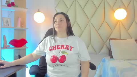 ANGIE online show from 04/17/26, 02:09