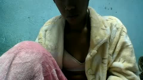 Snapshot of angeltta69 chatting on 07/07/26, 03:27 angeltta69 online show from 07/07/26, 03:27