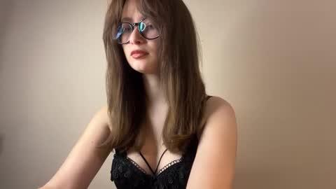 Lisa online show from 11/07/25, 01:11