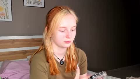 angelwise online show from 07/08/26, 03:11