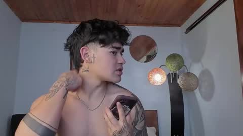 Snapshot of angelx_fox chatting on 01/05/25, 02:52 Angel Fox online show from 01/05/25, 02:52