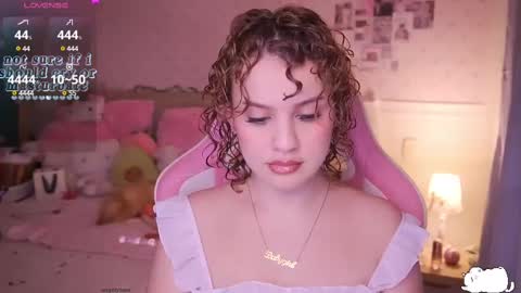 Angel online show from 03/10/25, 08:48