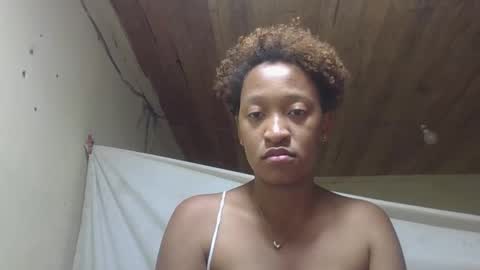 Snapshot of angevannessa chatting on 09/22/25, 06:15 ange online show from 09/22/25, 06:15