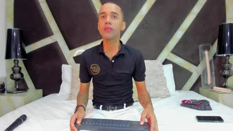 Snapshot of anghel_stone chatting on 02/05/25, 12:27 Anghel Stone online show from 02/05/25, 12:27
