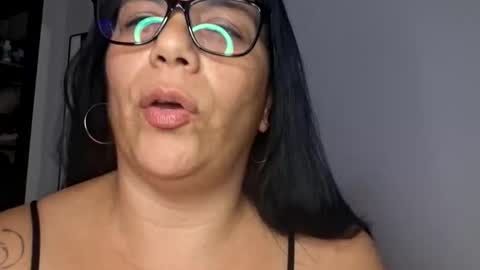 Snapshot of angie0724 chatting on 02/12/26, 11:00 Angie0724 online show from 02/12/26, 11:00