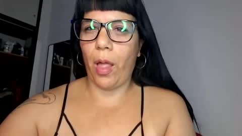 Snapshot of angie0724 chatting on 02/14/26, 01:41 Angie0724 online show from 02/14/26, 01:41