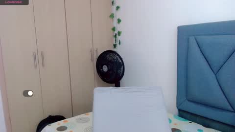 Angie online show from 03/12/25, 04:46