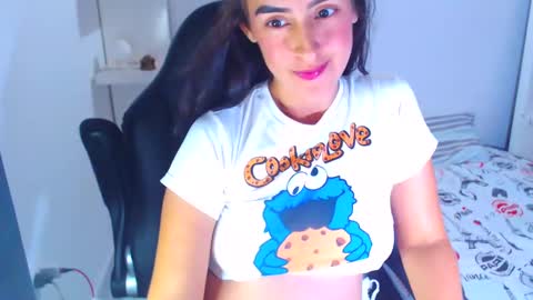 IG angie dreamgirl01 online show from 12/29/24, 09:52