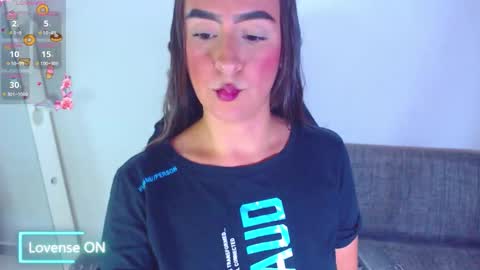 Snapshot of angie_dreamgirl chatting on 01/16/26, 10:25 IG angie dreamgirl01 online show from 01/16/26, 10:25