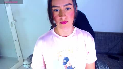 Snapshot of angie_dreamgirl chatting on 02/04/26, 11:09 IG angie dreamgirl01 online show from 02/04/26, 11:09