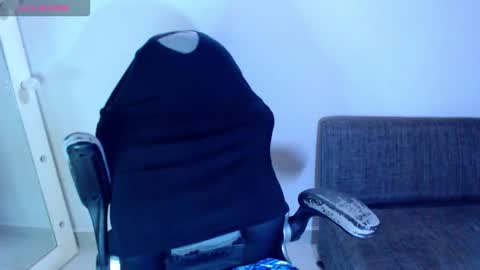 Snapshot of angie_dreamgirl chatting on 02/22/26, 12:01 IG angie dreamgirl01 online show from 02/22/26, 12:01