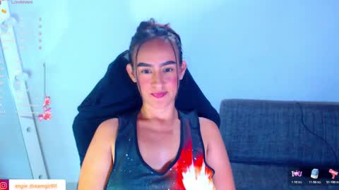 Snapshot of angie_dreamgirl chatting on 02/25/26, 12:31 IG angie dreamgirl01 online show from 02/25/26, 12:31