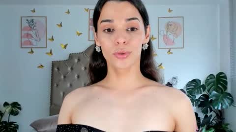 Anabella online show from 04/16/26, 05:36