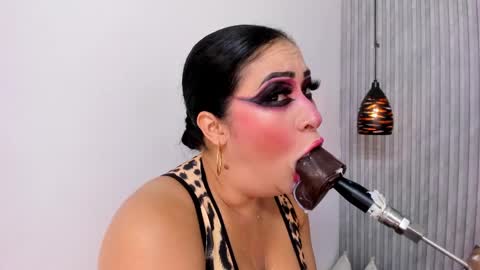 A N G I E.  online show from 04/01/26, 05:21