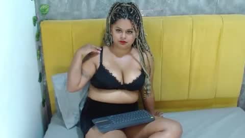 Snapshot of angiekatrinacm101 chatting on 02/12/26, 12:33 angiekatrinacm101 online show from 02/12/26, 12:33