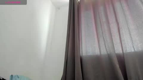 Snapshot of angiepirs chatting on 12/15/25, 03:16 AngiePirs online show from 12/15/25, 03:16