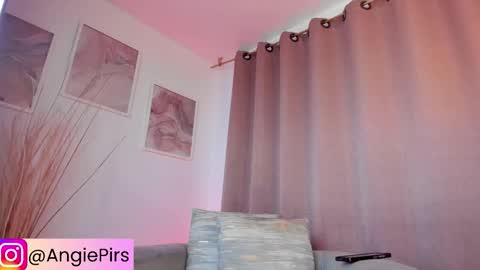 AngiePirs online show from 03/13/26, 07:42