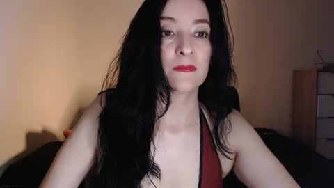 VALENTINA online show from 10/01/25, 02:17