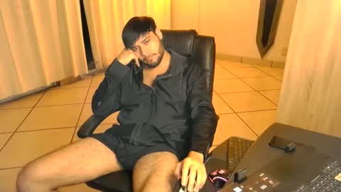 Snapshot of angrydeimos chatting on 10/12/25, 04:00 Deimos online show from 10/12/25, 04:00