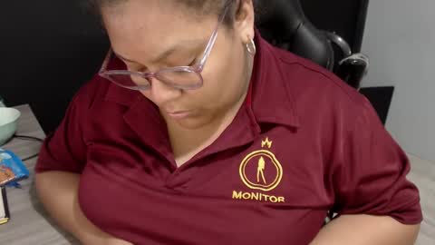 Snapshot of angy_ro12 chatting on 02/15/25, 09:49 angy online show from 02/15/25, 09:49