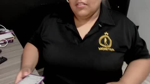 Snapshot of angy_ro12 chatting on 02/24/25, 09:52 angy online show from 02/24/25, 09:52