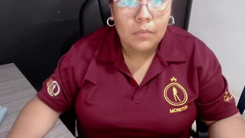 Snapshot of angy_ro12 chatting on 09/23/25, 09:51 angy online show from 09/23/25, 09:51