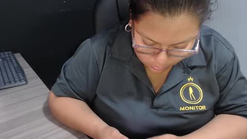 Snapshot of angy_ro12 chatting on 10/04/25, 11:03 angy online show from 10/04/25, 11:03