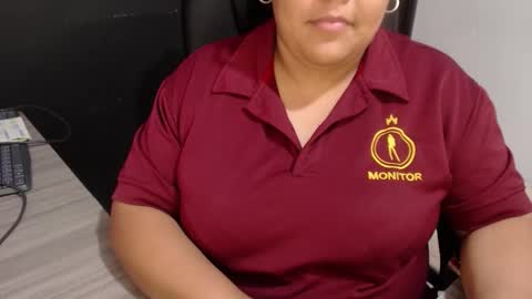 Snapshot of angy_ro12 chatting on 10/17/25, 09:39 angy online show from 10/17/25, 09:39